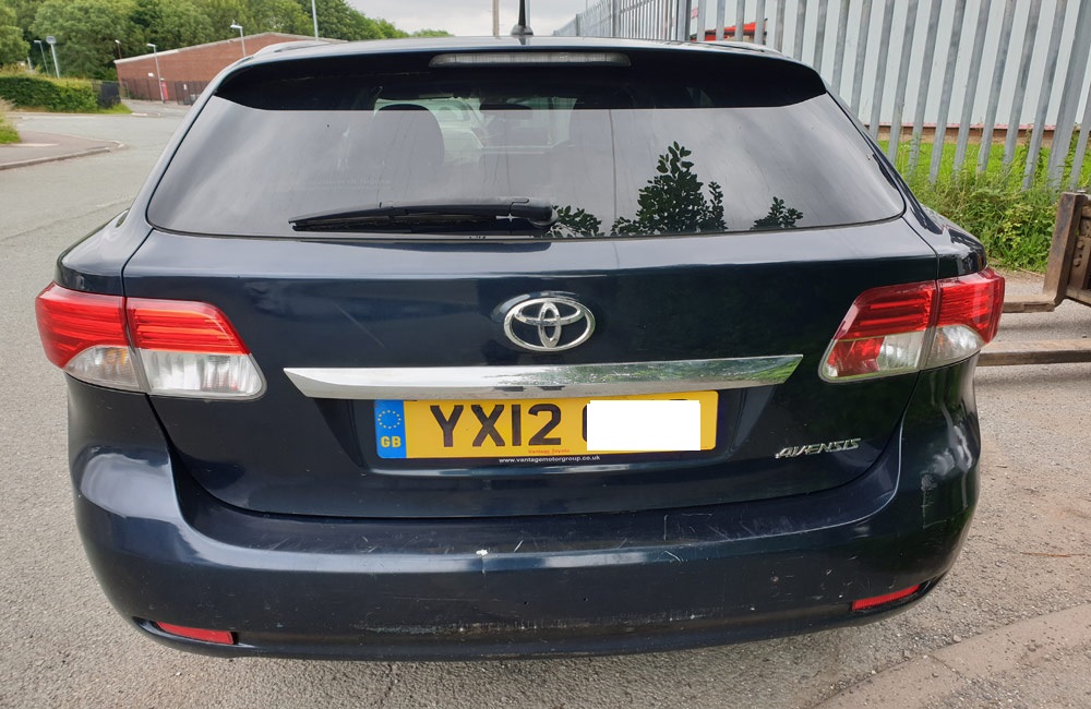 Toyota Avensis T4 D4D Tailgate struts